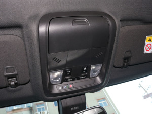 2022p 550T RS 9AT ܺ п؅^