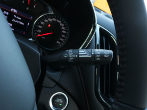 2022p 550T RS 9AT ܺ п؅^