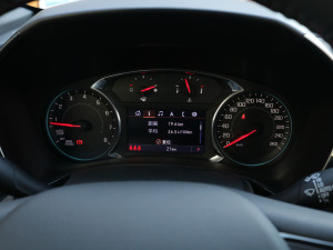 2022p 550T RS 9AT ܺ п؅^