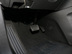 2022p 550T RS 9AT (q)ܺ п؅^(q)