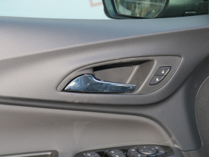 2022p 550T RS 9AT (q)ܺ п؅^(q)