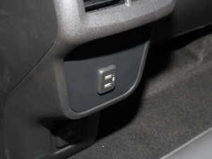 2022p 550T RS 9AT (q)ܺ п؅^(q)