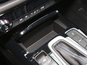 2022�������� Plus ���g����