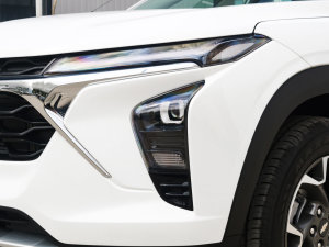 2022款1.5T CVT潮享版 大灯