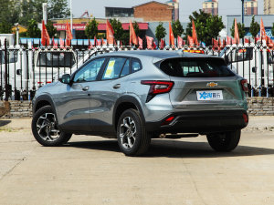 2022款1.5T CVT潮启版 左后45度