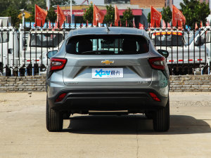 2022款1.5T CVT潮启版 正后	