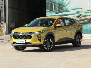 2022款1.5T CVT潮智版 左前45度