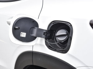 2022款1.5T CVT RS蜂潮版 油箱盖