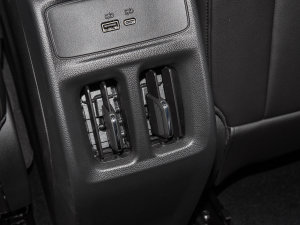 20221.5T CVT RS䳱 п؅^(q)