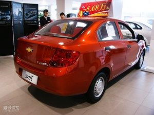 2010款1.2L 手动温馨版 整体外观