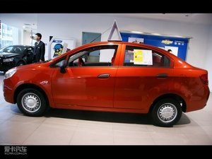 2010款1.2L 手动温馨版 整体外观