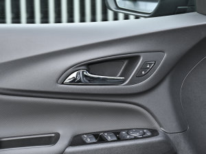 2023p 2.0T RS ܺ п؅^