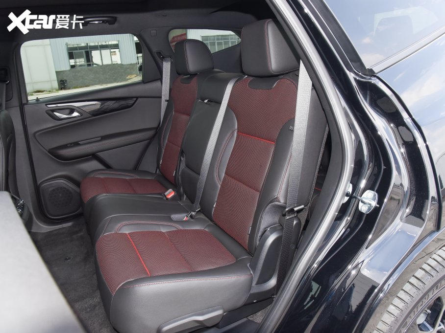 2023款雪佛兰开拓者 轻混 650T RS Twin-Clutch四驱 擎版