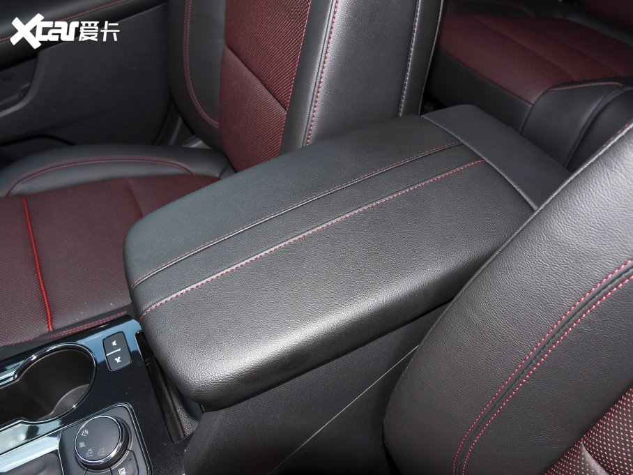 2023ѩm_ p 650T RS Twin-Clutch 