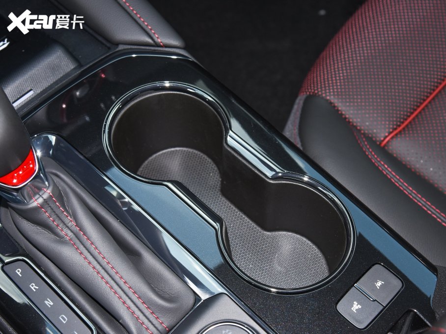 2023ѩm_ p 650T RS Twin-Clutch 