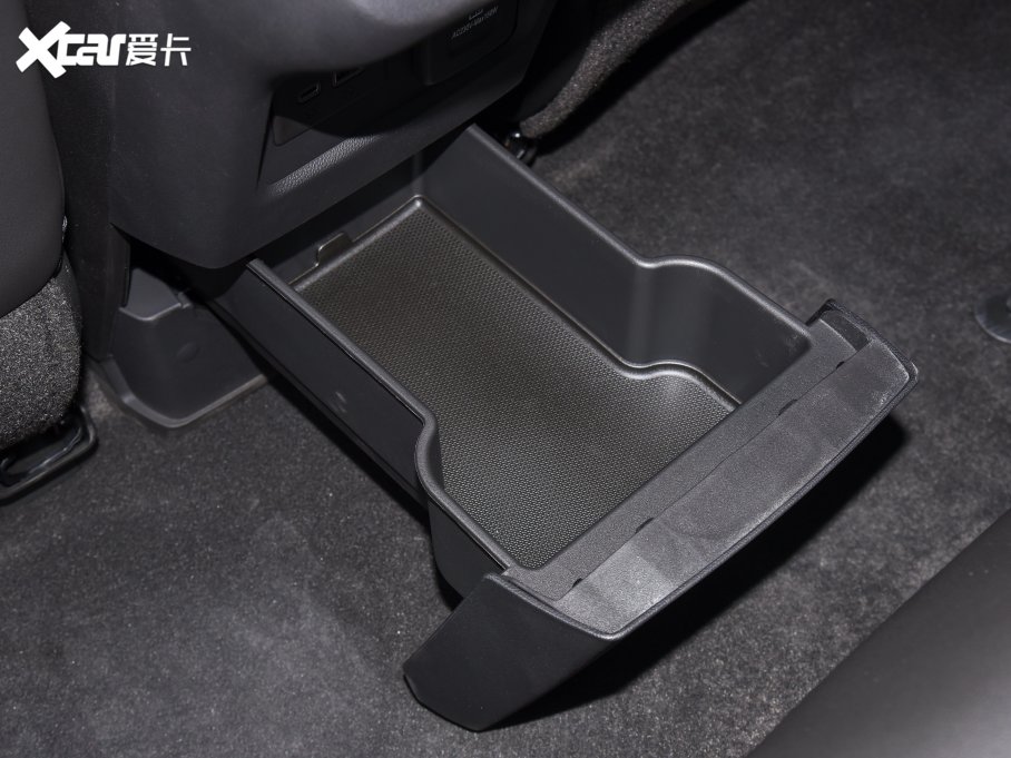 2023ѩm_ p 650T RS Twin-Clutch 