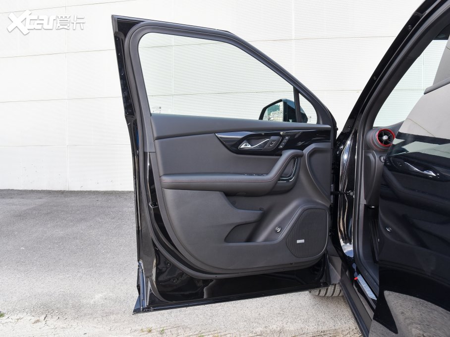 2023ѩm_ p 650T RS Twin-Clutch 