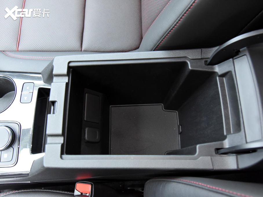 2023ѩm_ p 650T RS Twin-Clutch ҹ