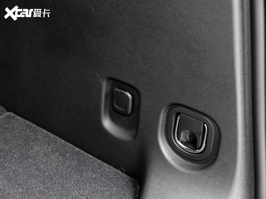 2023ѩm_ p 650T RS Twin-Clutch ҹ