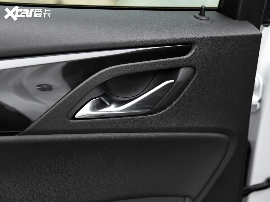 2023ѩm_ p 650T RS Twin-Clutch ҹ