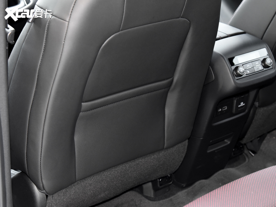 2023ѩm_ p 650T RS Twin-Clutch ҹ