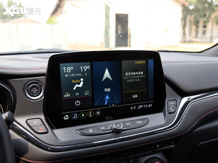 2023ѩm_ p 650T RS Twin-Clutch(q) ҹ