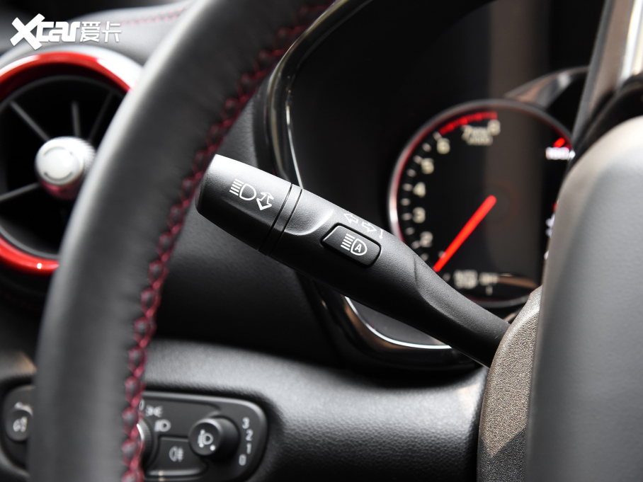 2023ѩm_ p 650T RS Twin-Clutch ҹ