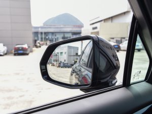 2023p 650T RS Twin-Clutch  ^