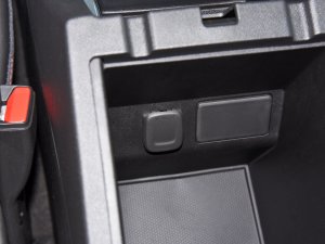 2023p 650T RS Twin-Clutch  g