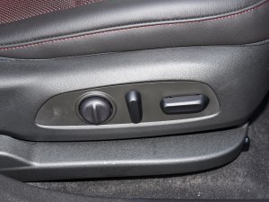 2023p 650T RS Twin-Clutch  g