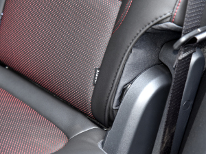 2023p 650T RS Twin-Clutch ҹ g