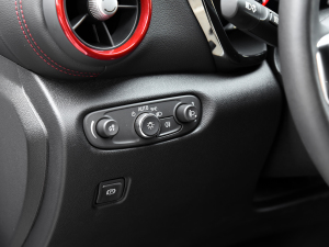 2023p 650T RS Twin-Clutch ҹ п؅^