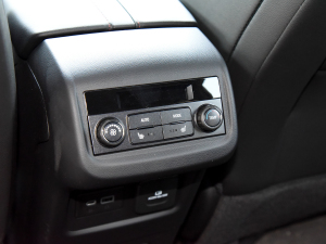 2023p 650T RS Twin-Clutch ҹ п؅^