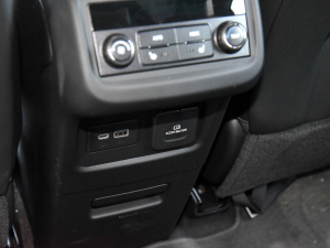 2023p 650T RS Twin-Clutch ҹ п؅^