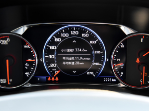 2023p 650T RS Twin-Clutch ҹ п؅^