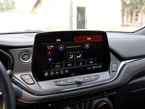 2023p 650T RS Twin-Clutch ҹ п؅^