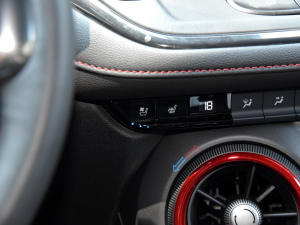 2023p 650T RS Twin-Clutch ҹ п؅^