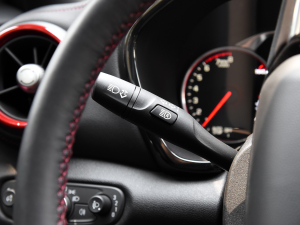 2023p 650T RS Twin-Clutch ҹ п؅^