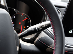 2023p 650T RS Twin-Clutch ҹ п؅^