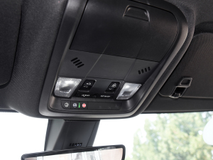 2023p 650T RS Twin-Clutch ҹ п؅^