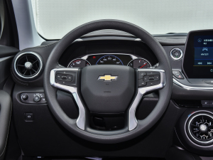 2023款轻混 650T 型版 方向盘