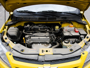 2010款1.2L EMT理想版 发动机