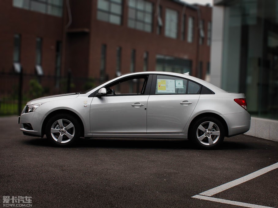 2011Ɲ 1.6L ք SE׃ν