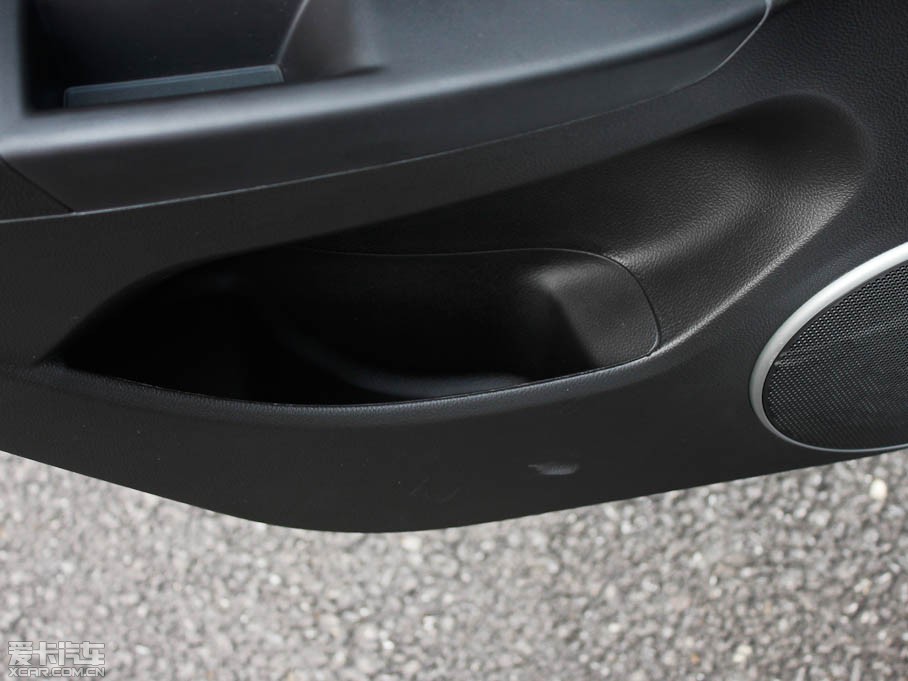 2011Ɲ 1.6L ք SE׃ν