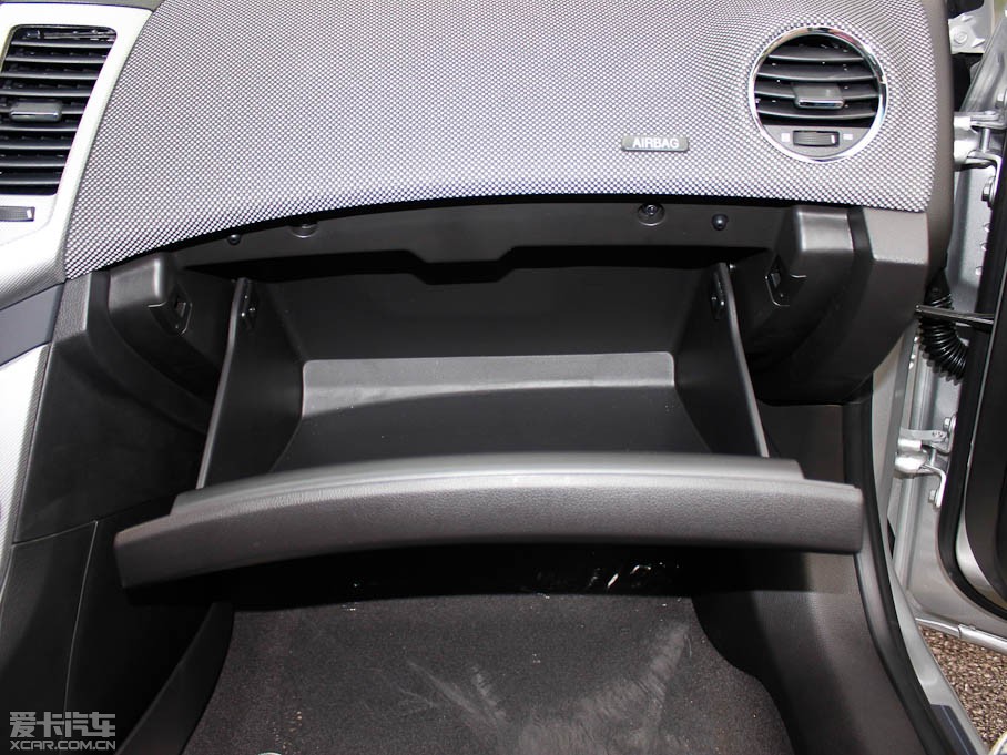 2011Ɲ 1.6L ք SE׃ν