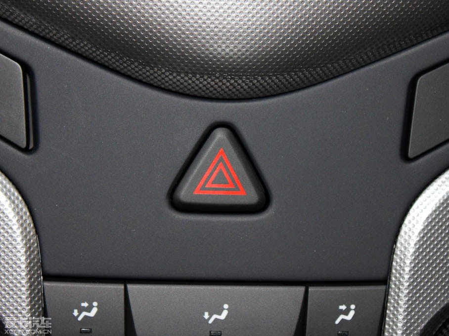 2011Ɲ 1.6L ք SE׃ν