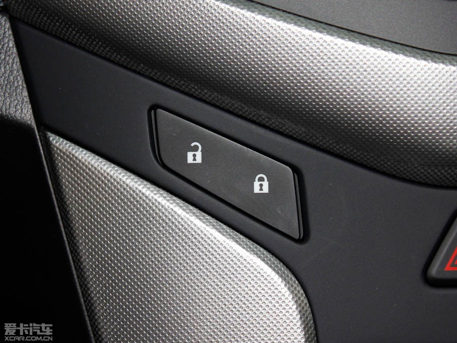 2011Ɲ 1.6L ք SE׃ν