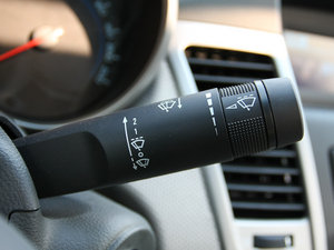 20111.8L Ԅ SE п؅^