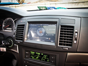2012款1.8L 自动豪华导航版 中控区