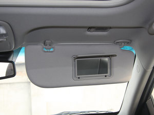2012款1.8L 自动豪华导航版 空间座椅